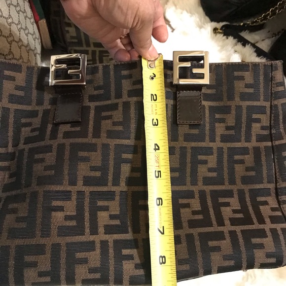 Authentic Vintage Fendi Zucca bag - Picture 5 of 15